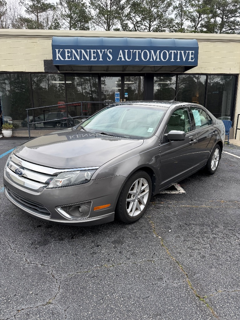 2011 Ford Fusion SEL's photo