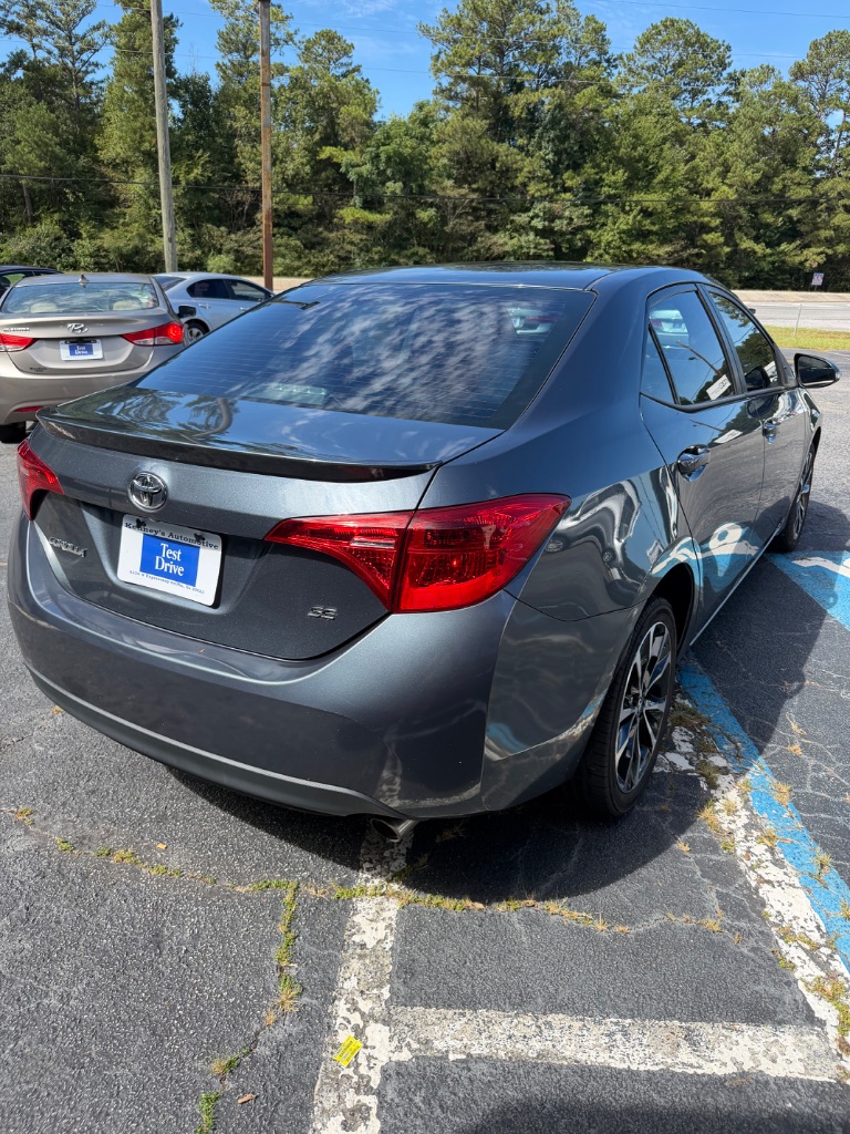 Toyota Corolla photo 3