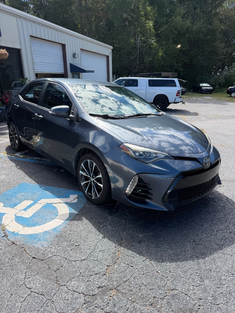 Toyota Corolla photo 2