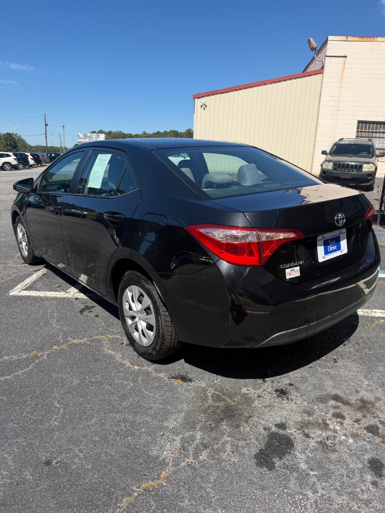 Toyota Corolla photo 3