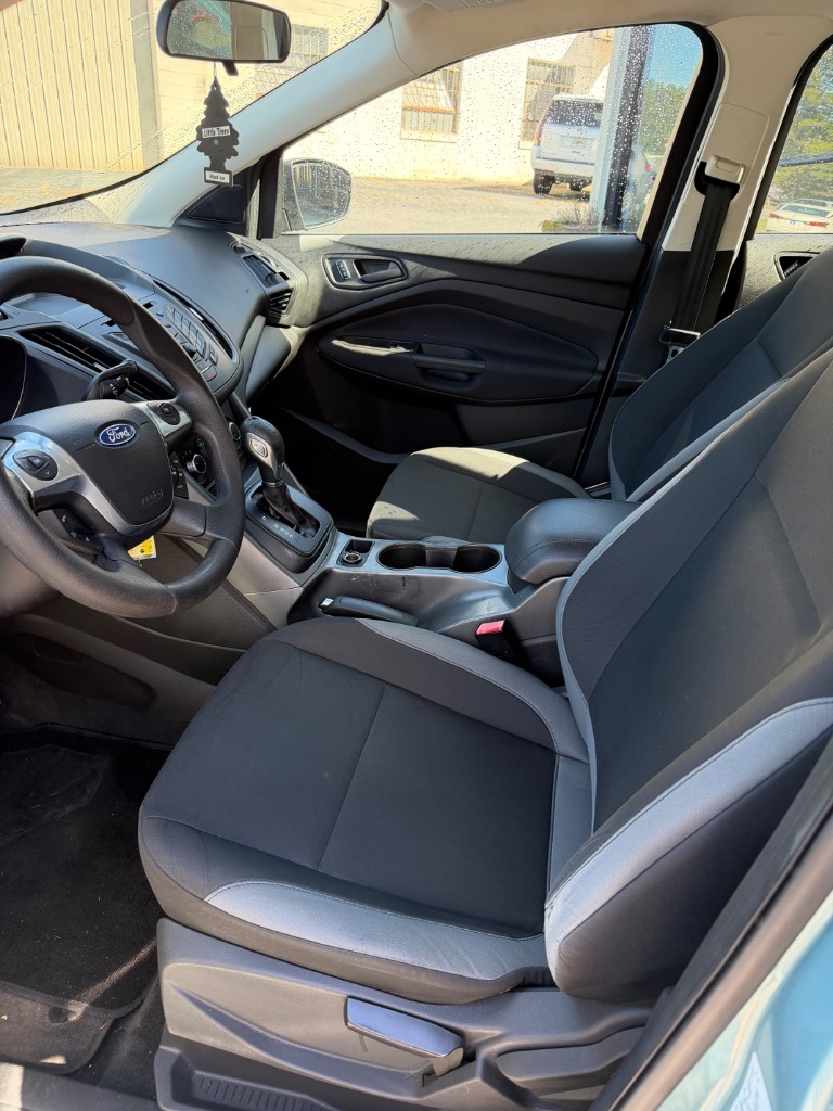 Ford Escape photo 6