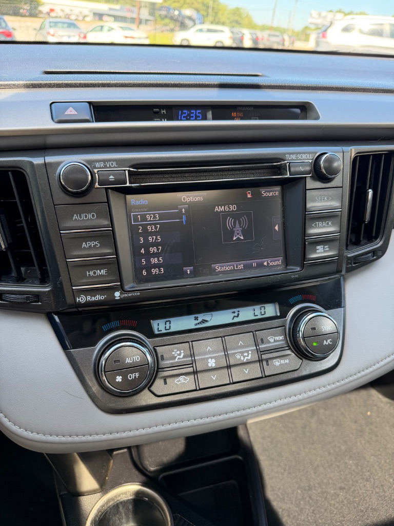 Toyota RAV4 photo 10