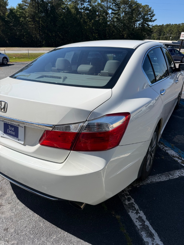 Honda Accord photo 3