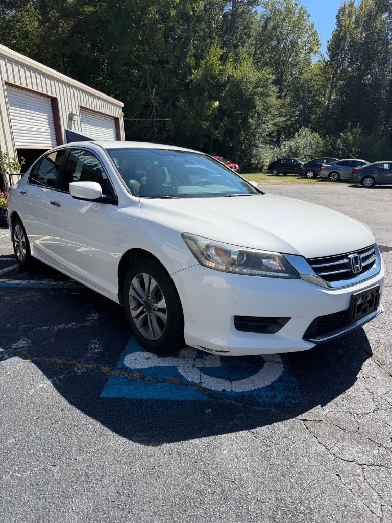 Honda Accord photo 2