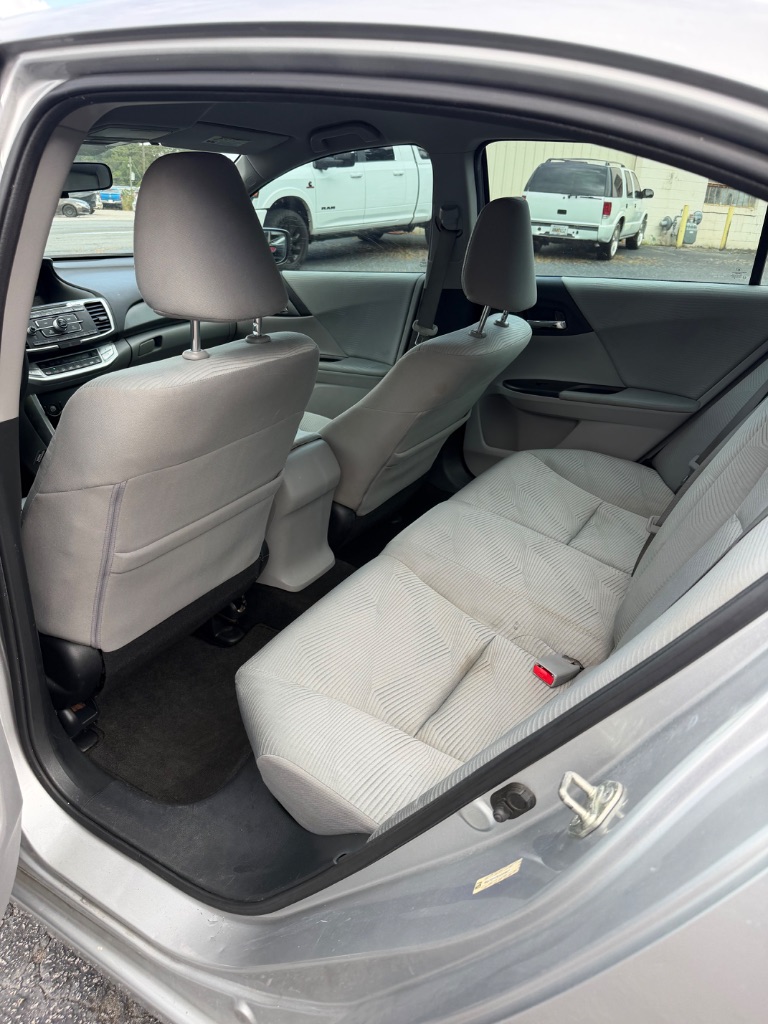 Honda Accord photo 6