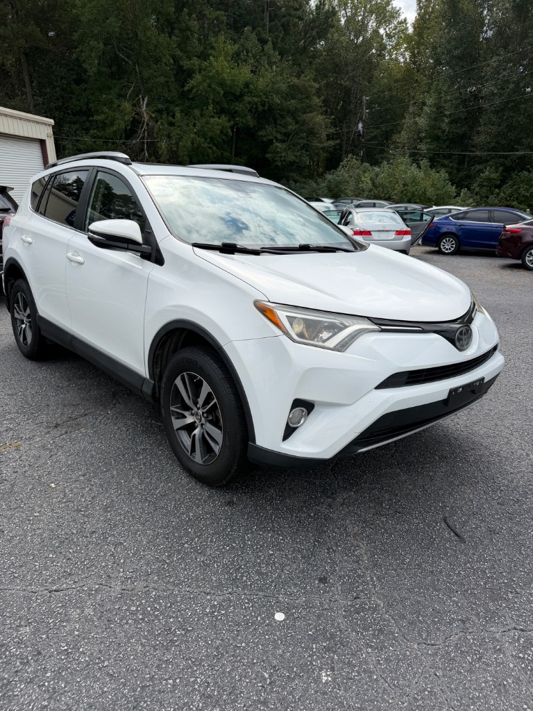 Toyota RAV4 photo 2
