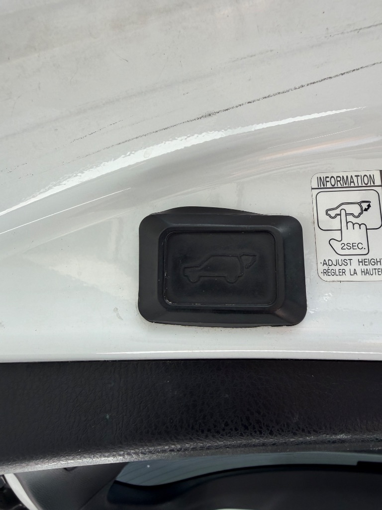 Toyota RAV4 photo 7