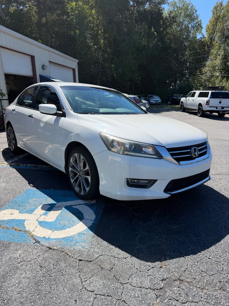 Honda Accord photo 2