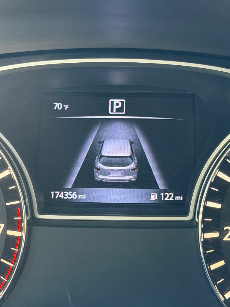 Nissan Pathfinder photo 10