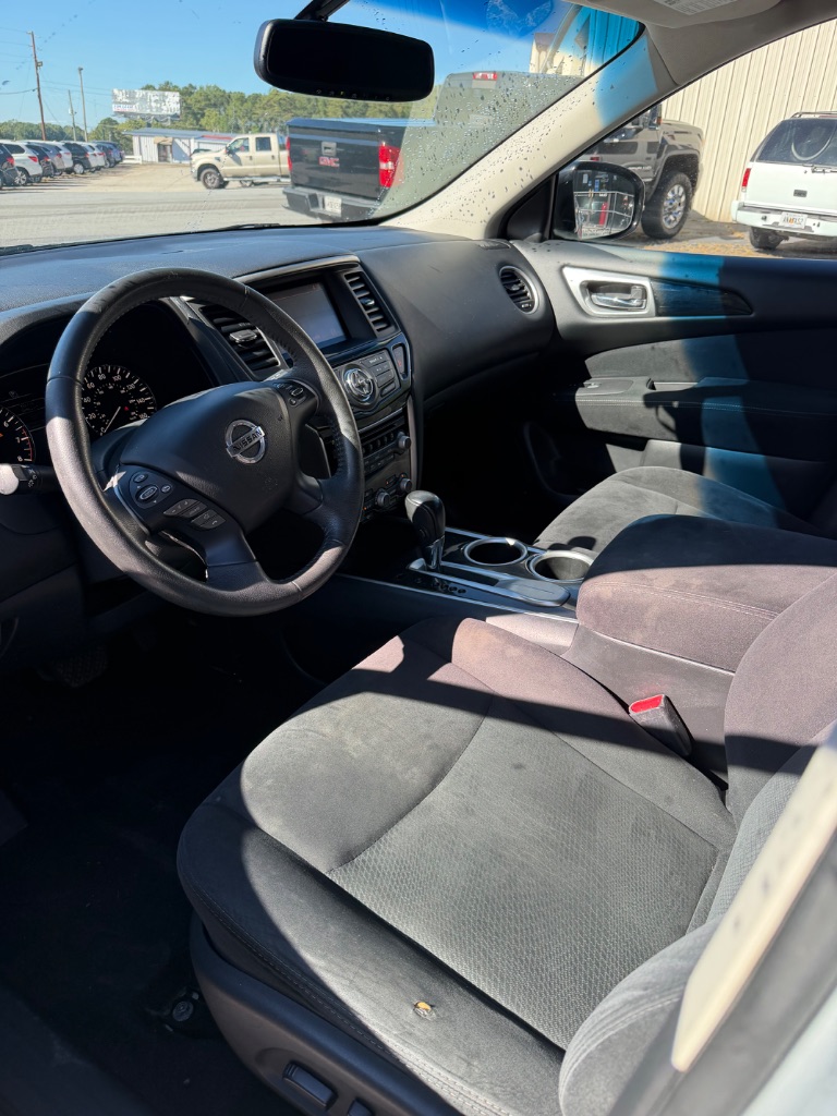 Nissan Pathfinder photo 7
